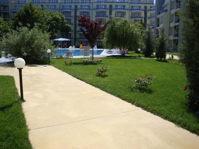 Oazis Cozy Beach Apartment Ravda Esterno foto