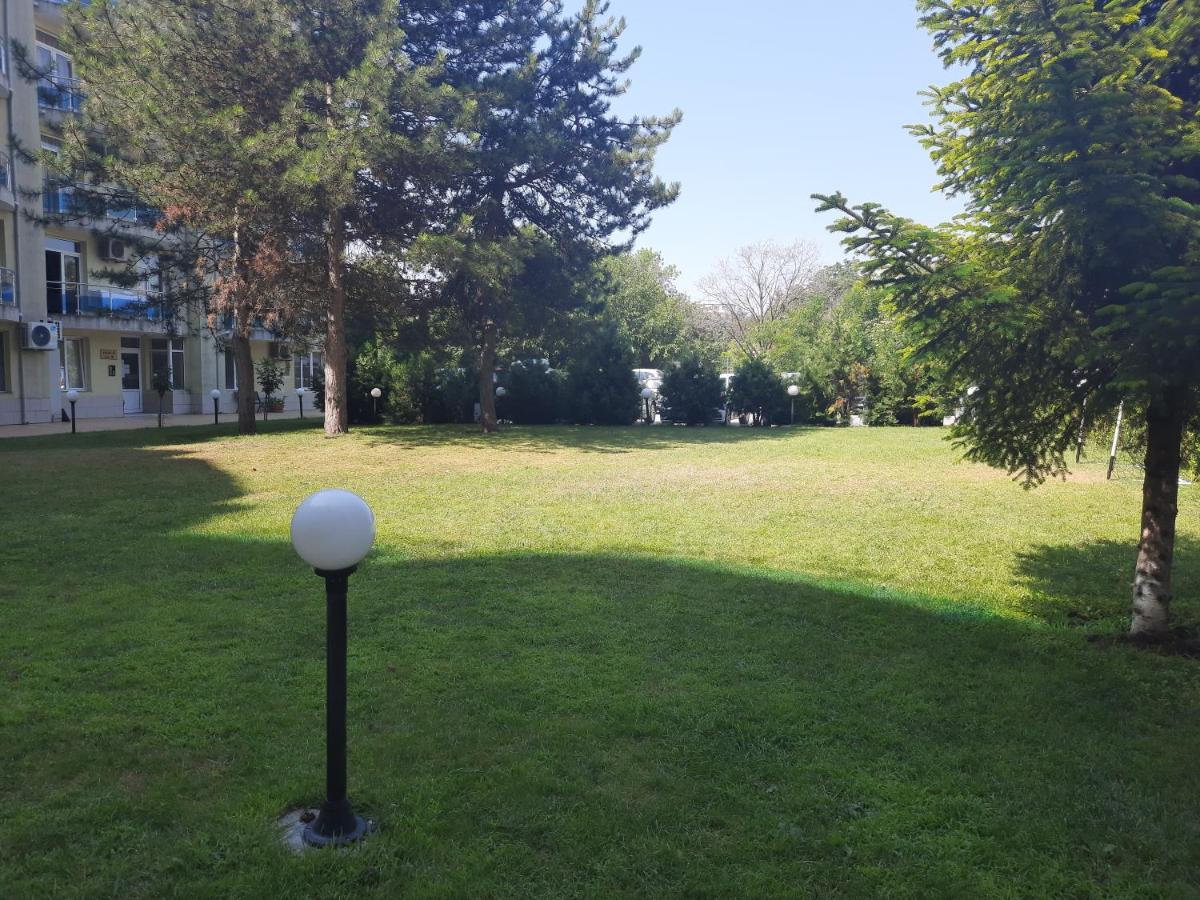 Oazis Cozy Beach Apartment Ravda Esterno foto